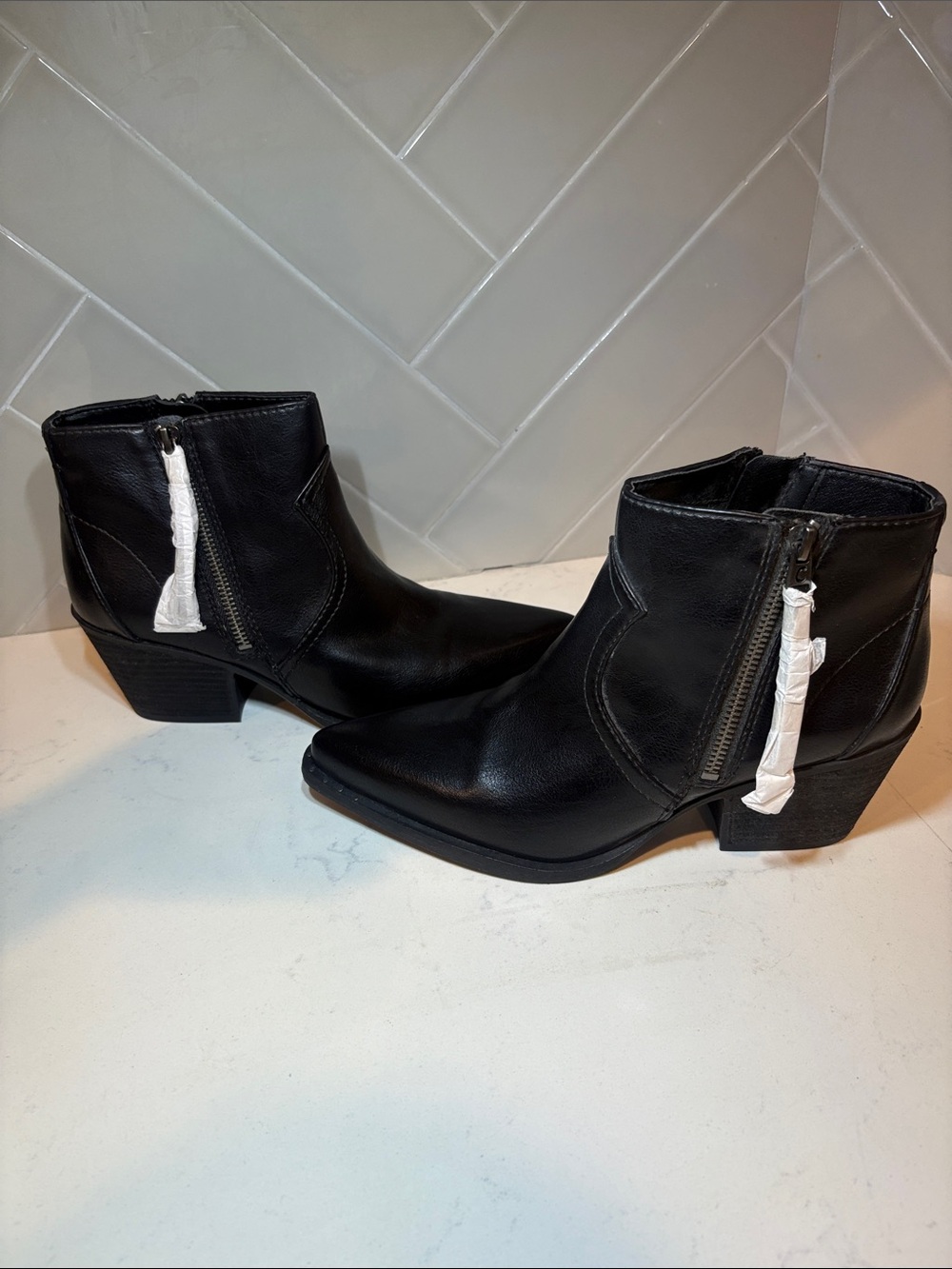 Circus by Sam Edelman Black Leather Ankle Booties with Side Zip